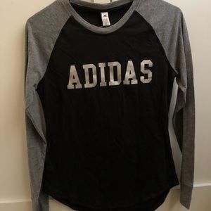 Adidas NWT long sleeve top size xs